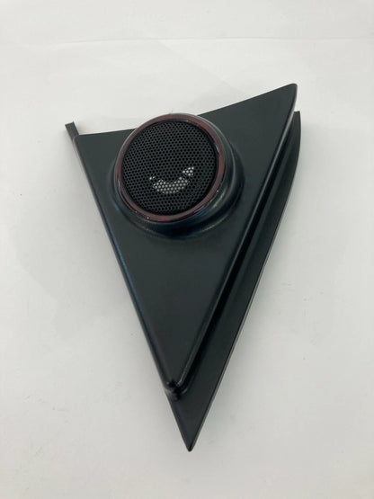 2003-2006 KIA SORENTO FRONT RIGHT PASSENGER SIDE TWEETER COVER TRIM 96350-3E500