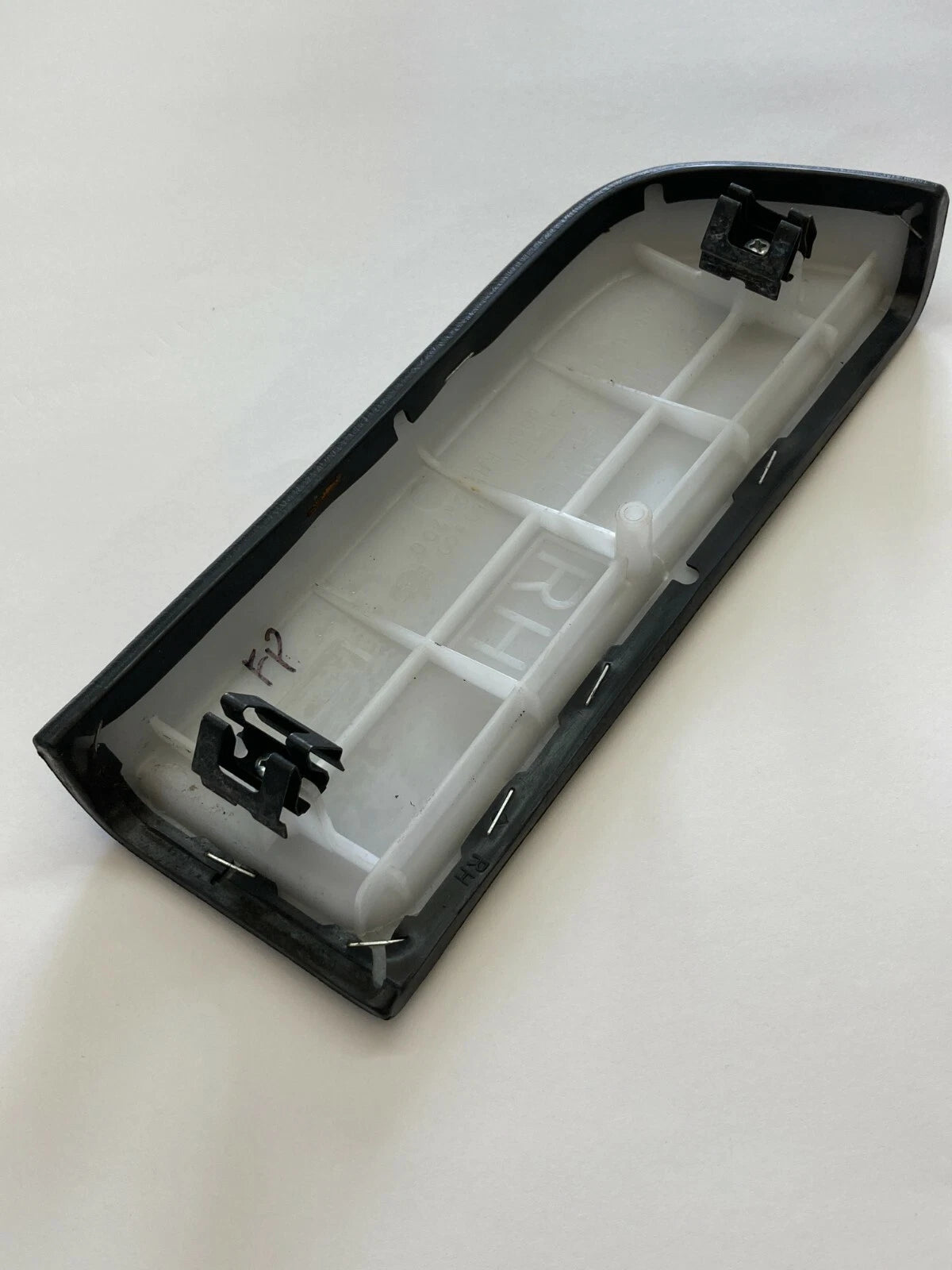 1996-1999 NISSAN PATHFINDER FRONT RIGHT DOOR ARMREST PAD REST OEM