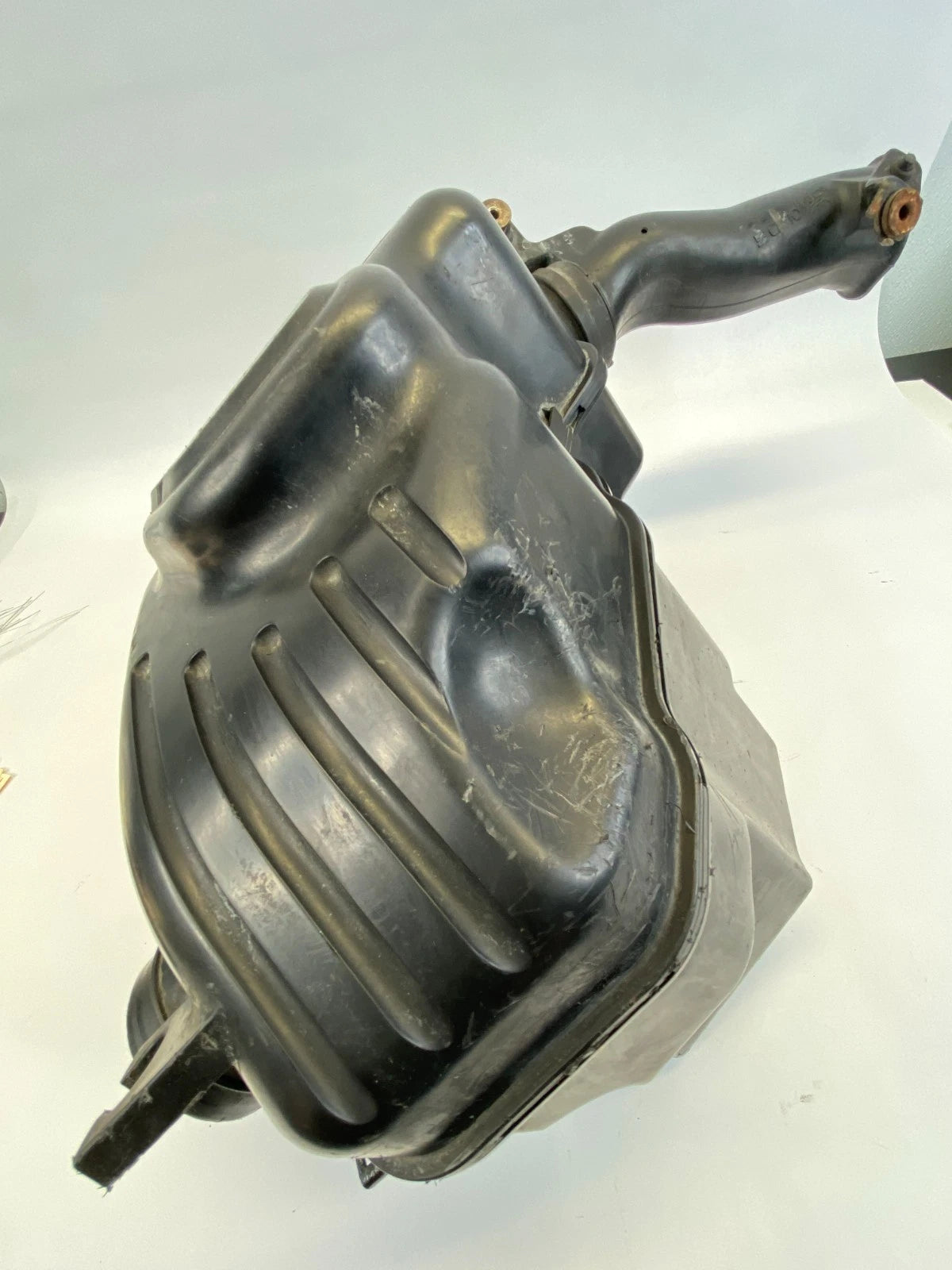 2001-2005 HONDA CIVIC 1.7L ENGINE AIR INTAKE RESONATOR CHAMBER BOX OEM