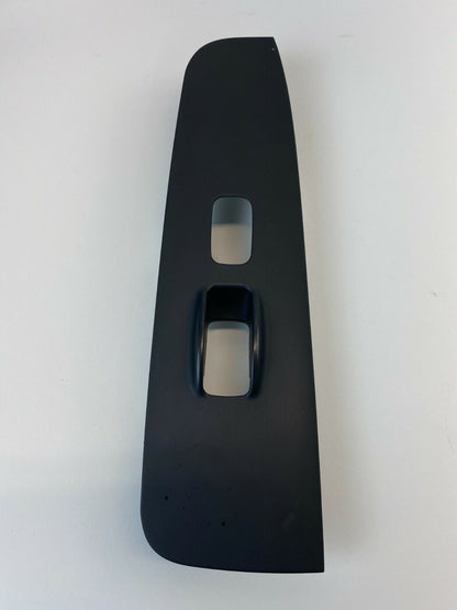 2004 2005 2006 Kia Amanti Sedan Front Right Side Window Switch Bezel Trim Cover