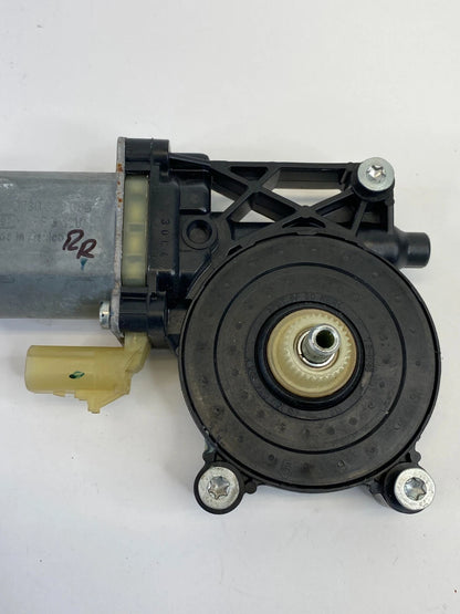13-15 CHEVY MALIBU 16 MALIBU LIMITED REAR RIGHT SIDE WINDOW MOTOR 0130822686