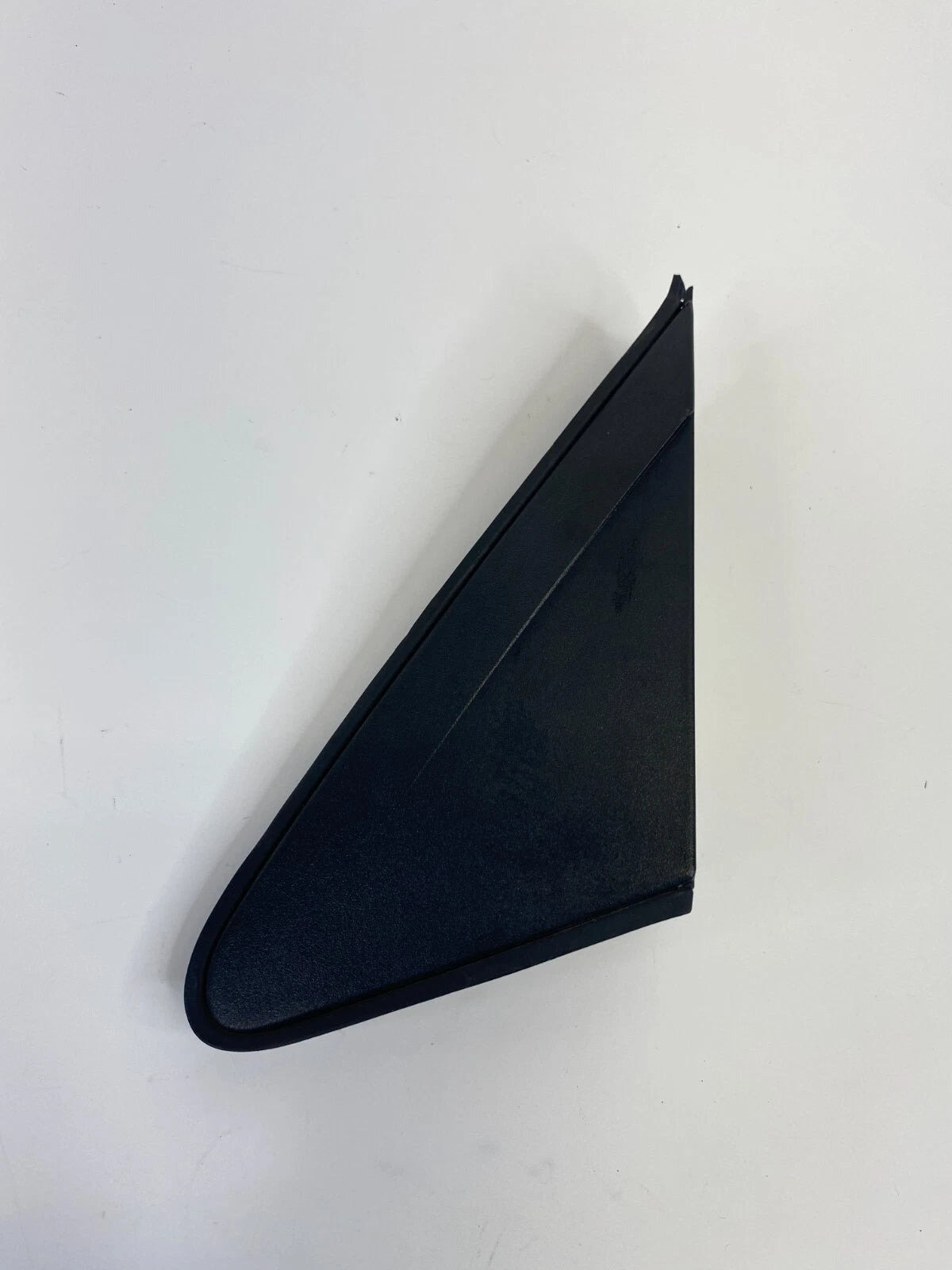 11-16 CHEVROLET CRUZE FRONT LEFT EXTERIOR SIDE VIEW APPLIQUE MOLDING 95486483