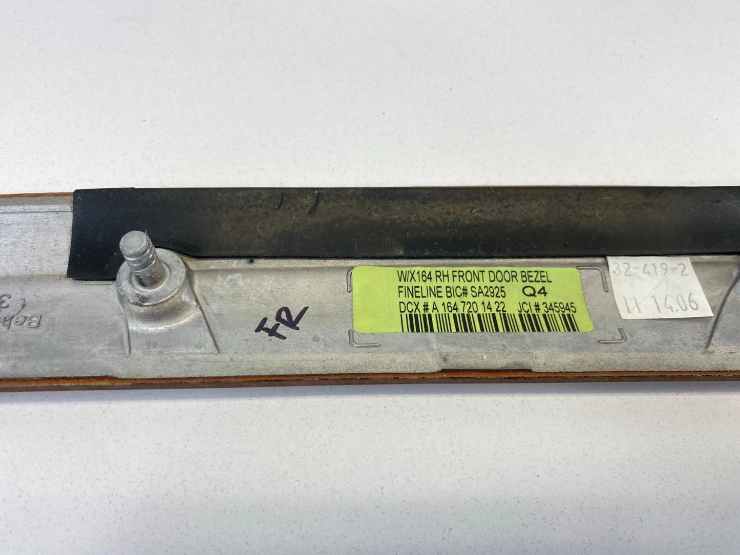 06-11 MERCEDES-BENZ ML350 07-09 ML320 FRONT RIGHT SIDE INNER DOOR TRIM PANEL OEM