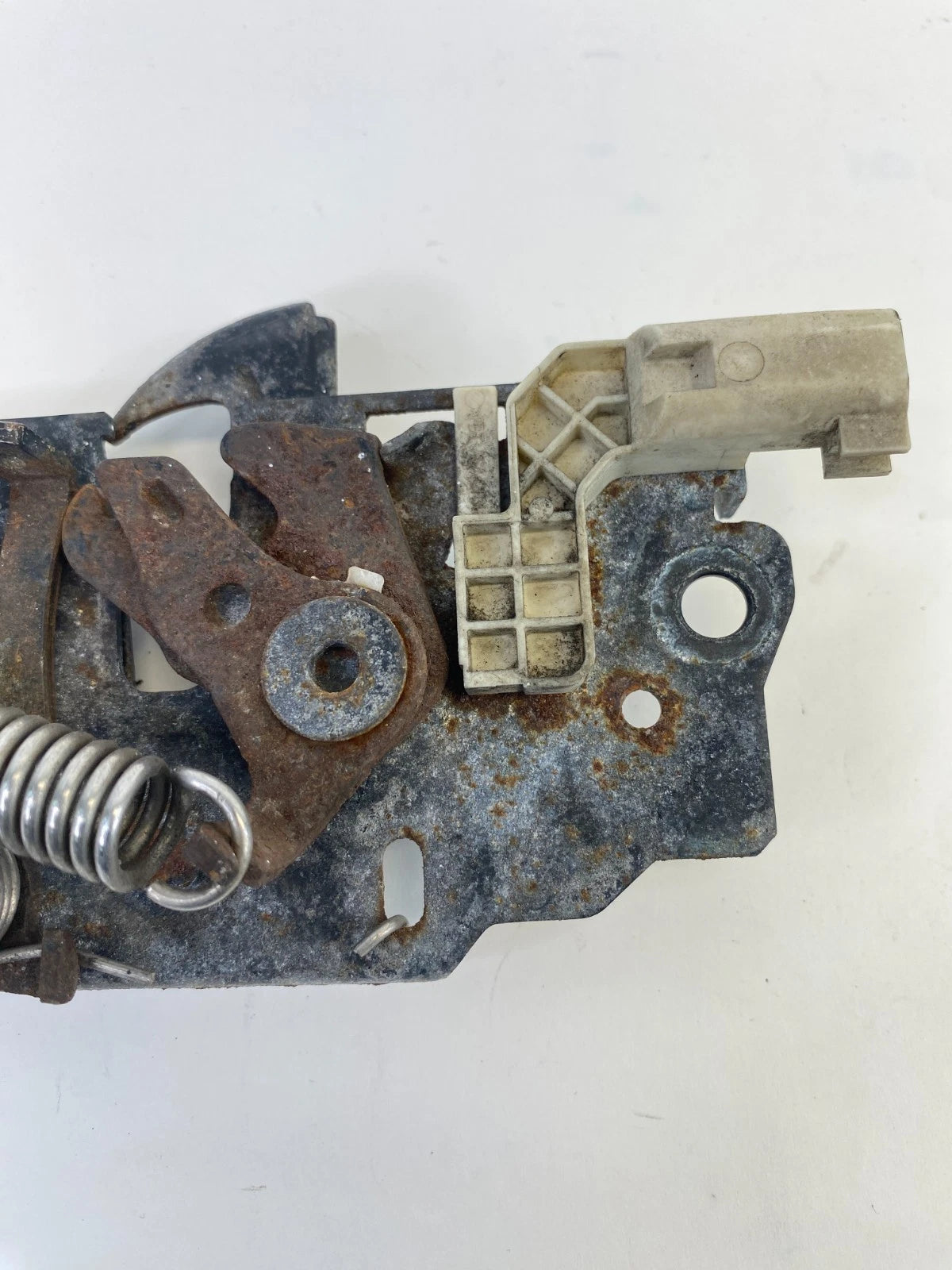 2013-2019 Ford Escape 2012 Ford Focus Front Hood Lock Latch Release Actuator OEM