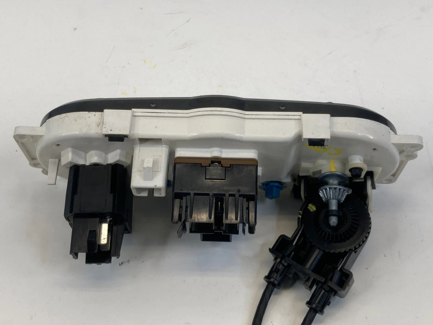 2005-2007 MERCURY MARINER 01-07 ESCAPE HVAC A/C CLIMATE CONTROL YL8H-19980-A OEM