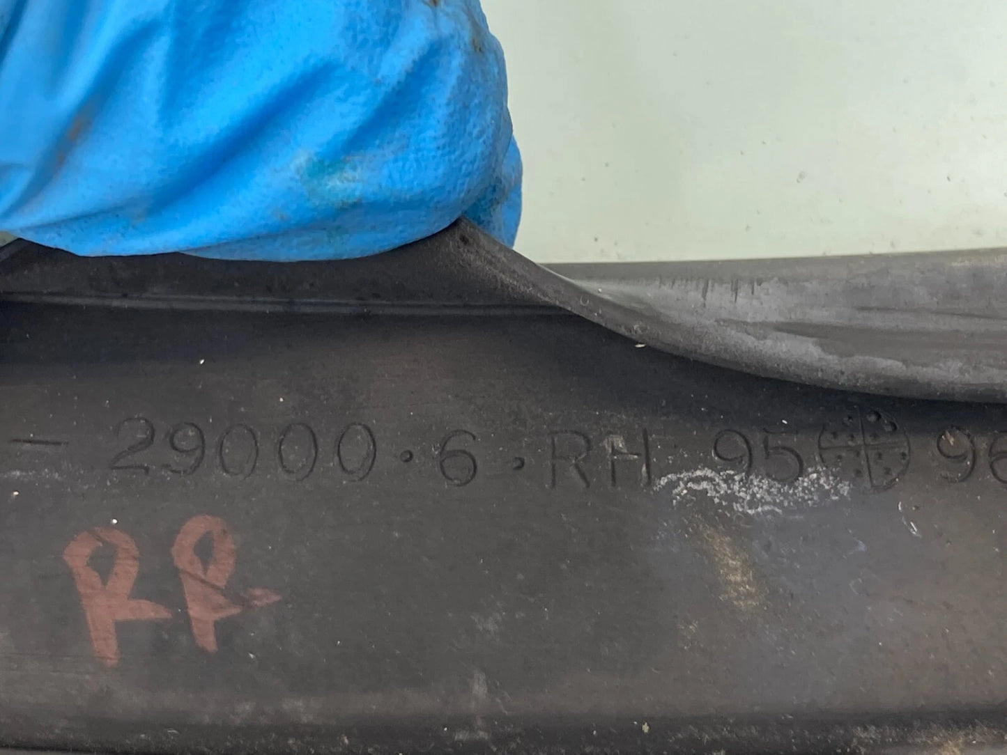 1996-2000 HYUNDAI ELANTRA REAR RIGHT PASSENGER DOOR VENT GLASS 83543-29000 OEM