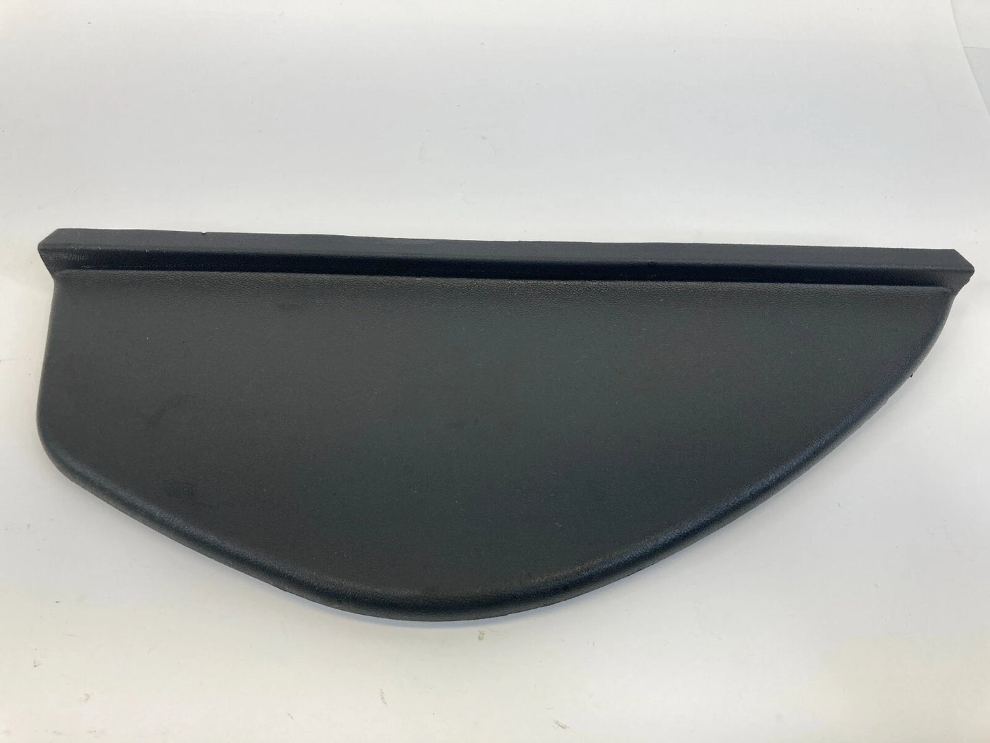 07-11 HYUNDAI ACCENT RIGHT PASSENGER DASH SIDE COVER END CAP TRIM 84726-1E000