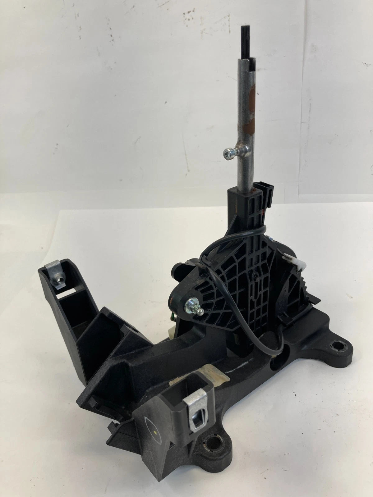 2011 2012 CHEVROLET MALIBU CENTER FLOOR GEAR SHIFTER LEVER ASSEMBLY 20907613 OEM