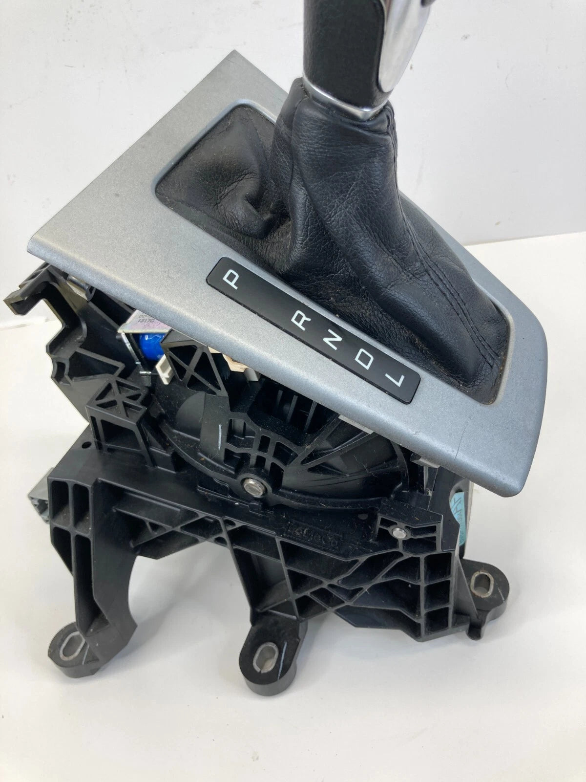 12-14 FORD FOCUS AUTOMATIC TRANSMISSION GEAR SHIFTER LEVER ASSY TDS-S08A-TR01A