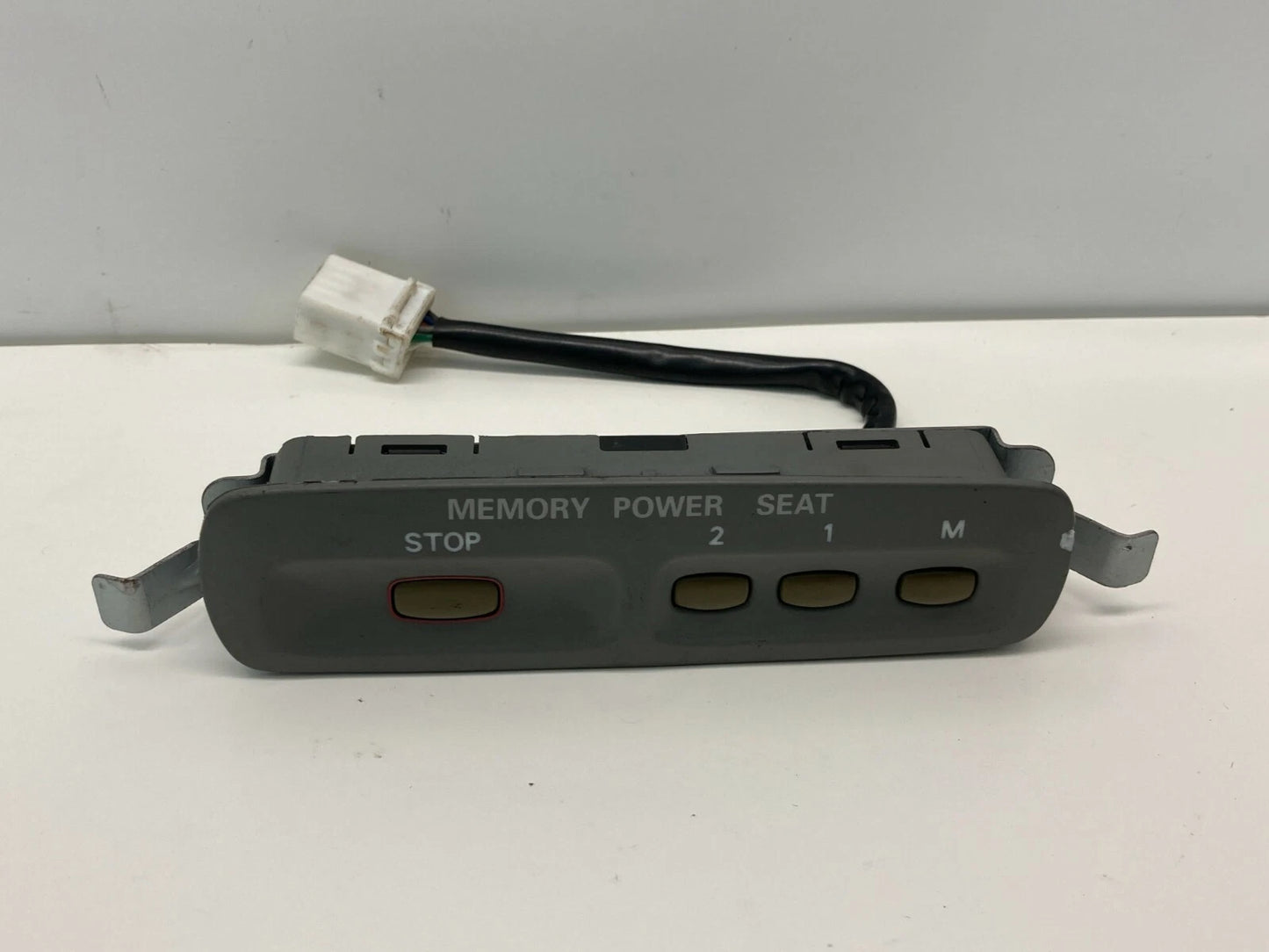 1997-2004 MITSUBISHI DIAMANTE FRONT LEFT SEAT POWER MEMORY SWITCH CONTROL OEM