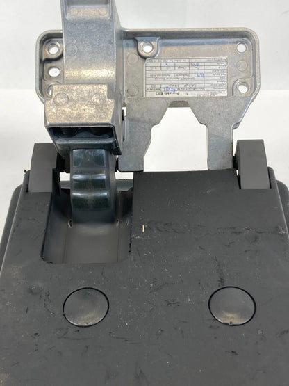 2004 05 2006 BMW X3 CENTER CONSOLE ARMREST ARM REST LID COVER TOP 341262203 OEM