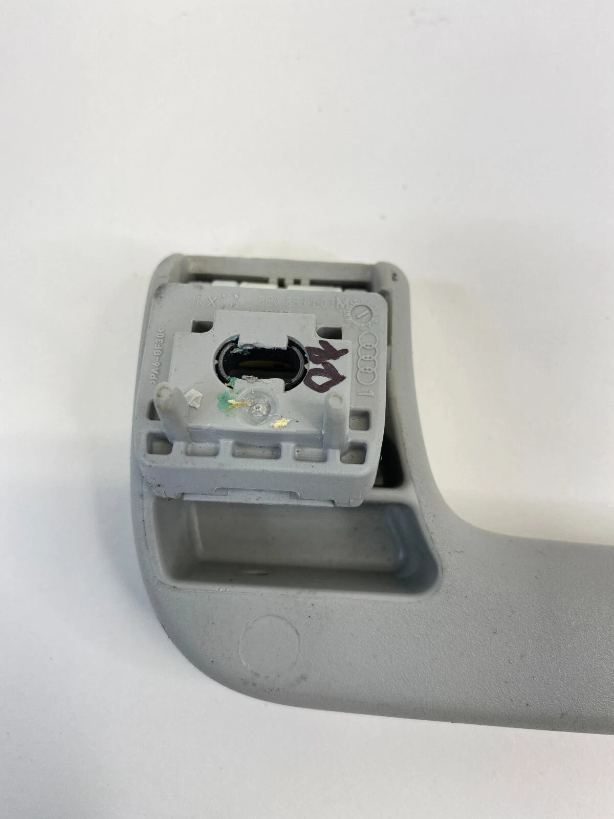 06-13 AUDI A3 REAR RIGHT PASSENGER INNER GRAB GRIP HANDLE ASSIST 8P0-857-607 OEM