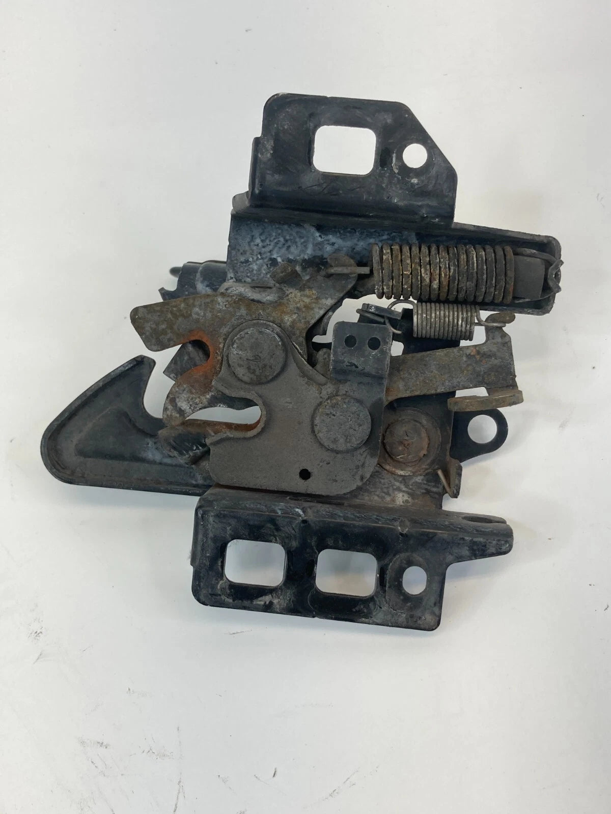 2006 2007 2008 BUICK LUCERNE FRONT HOOD LOCK LATCH RELEASE ACTUATOR OEM