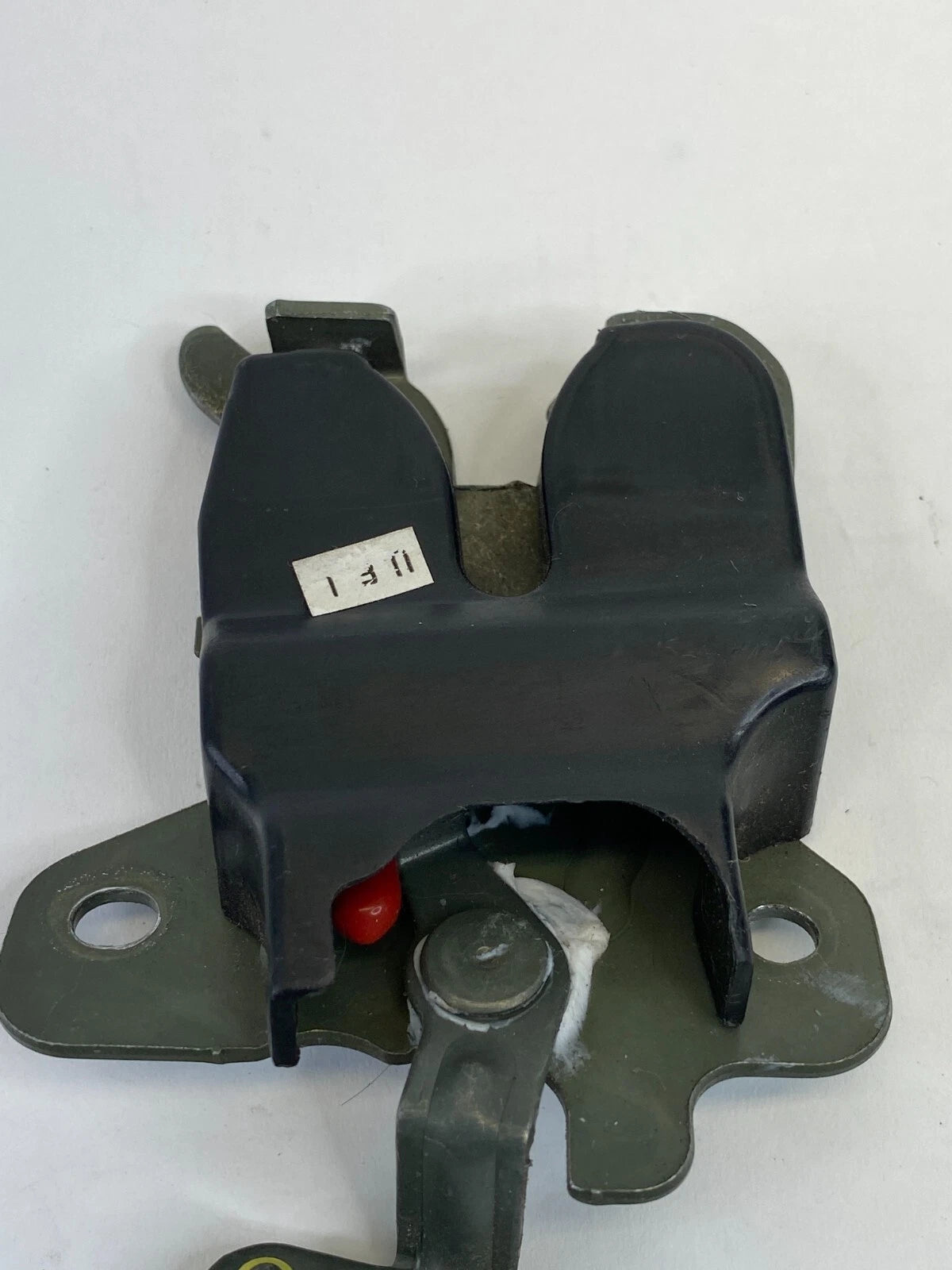 1999 2000 HYUNDAI ELANTRA REAR TRUNK LOCK LATCH ACTUATOR RELEASE ASSEMBLY OEM