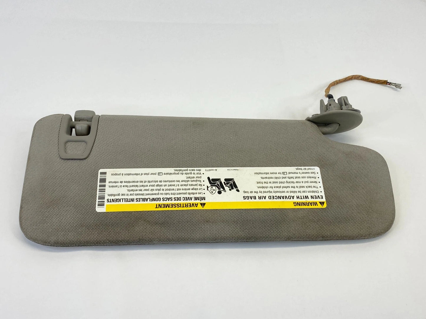 2013-2015 CHEVROLET MALIBU FRONT LEFT DRIVER SIDE SUNVISOR SUN VISOR ILLUMINATED