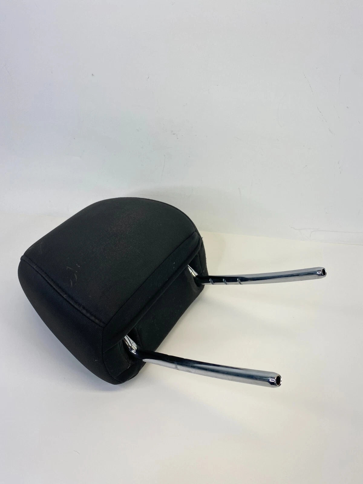 2012 2013 FORD FIESTA FRONT SEAT RIGHT PASSENGER HEADREST HEAD REST OEM