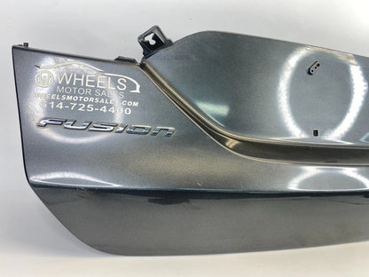 13-16 FORD FUSION SEDAN TRUNK DECK LID PANEL MOLDING LICENSE TRIM DS73F423442DA