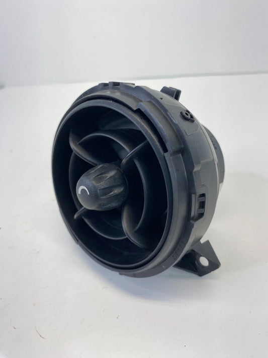 2007-2013 MINI COOPER FRONT LEFT OUTER DASHBOARD AIR VENT OUTLET OEM S04-811-38A