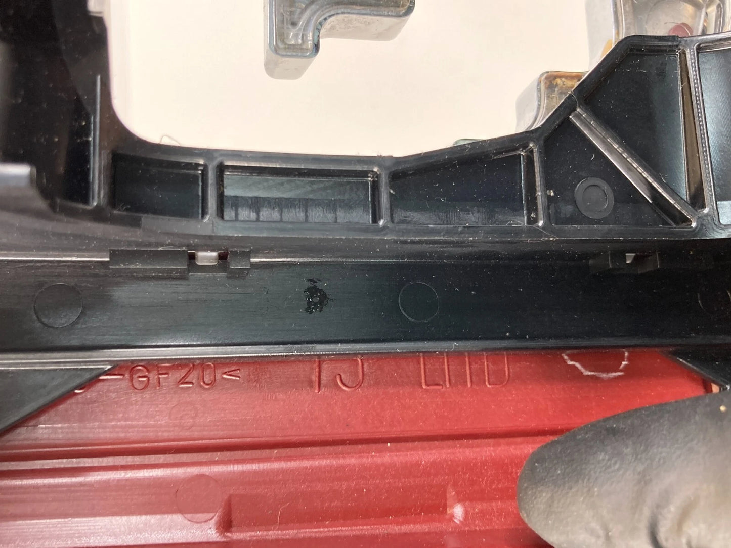 06-08 LEXUS IS250 CENTER CONSOLE SHIFTER BEZEL CUP HOLDER TRIM PANEL 55620-53010