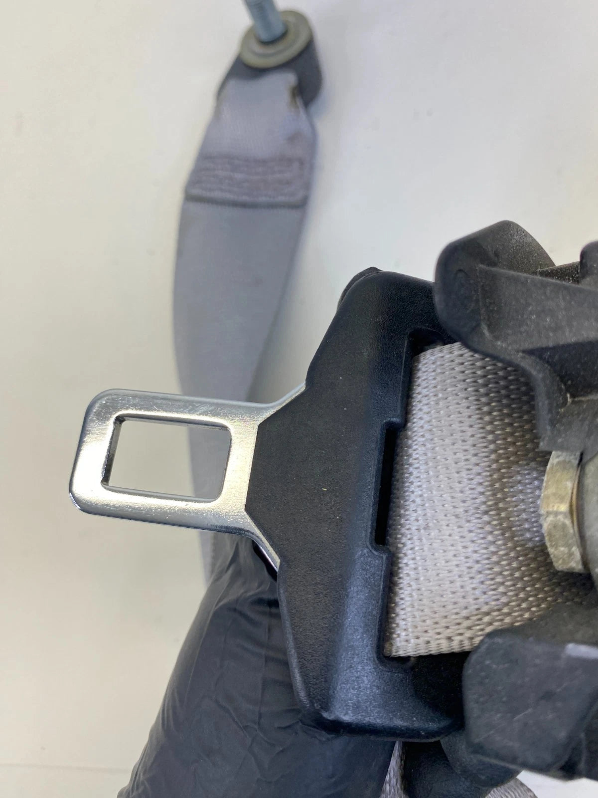 2000-2006 MERCEDES-BENZ S430 S500 FRONT RIGHT SIDE SEAT BELT RETRACTOR GRAY OEM