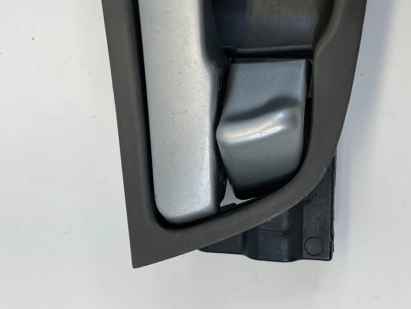 2012-2017 HYUNDAI ACCENT REAR RIGHT SIDE INSIDE INTERIOR DOOR HANDLE 83623-RB000