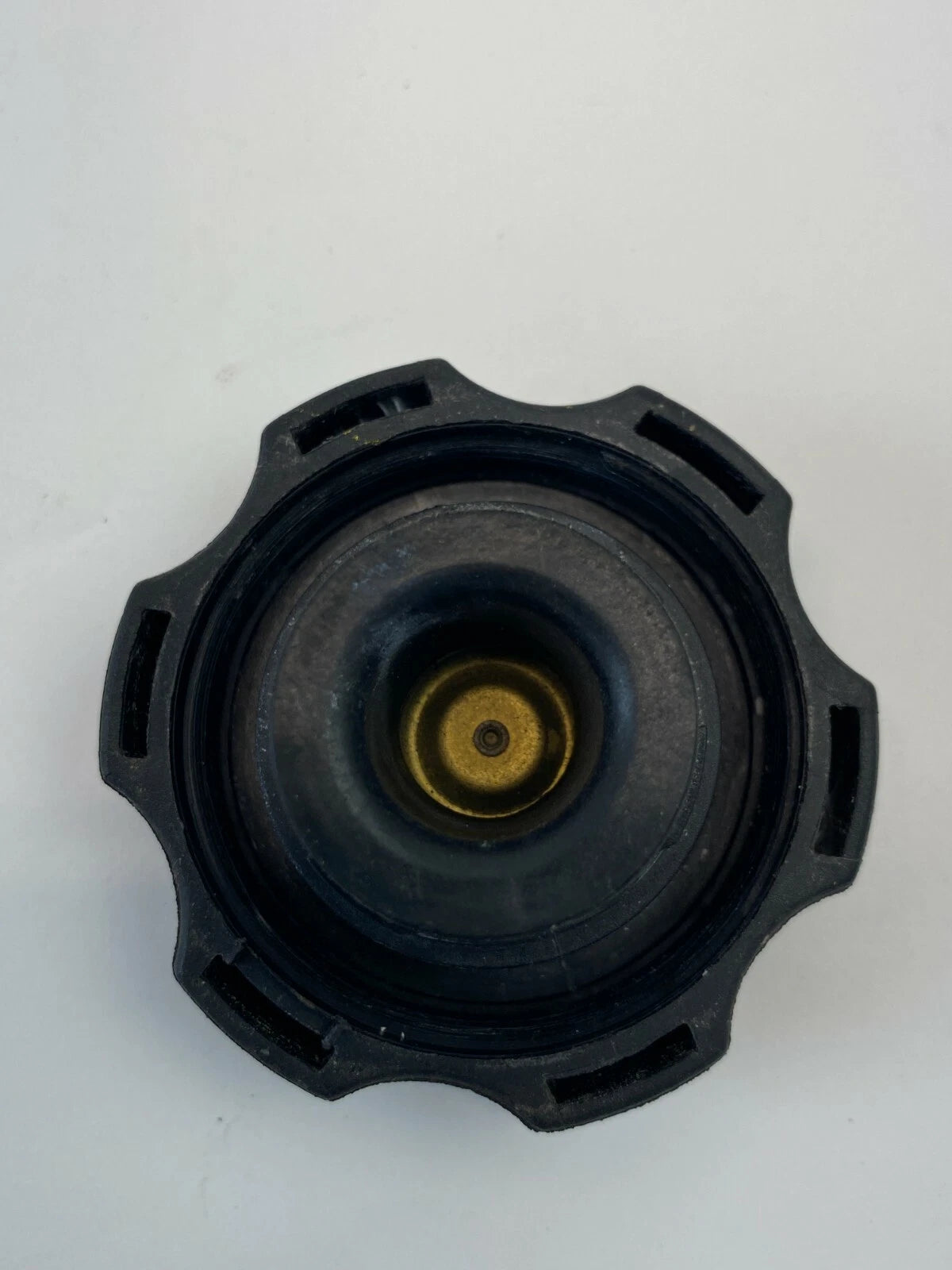 2006-2011 CHEVROLET IMPALA RESERVOIR COOLANT RADIATOR CAP LID ASSEMBLY OEM