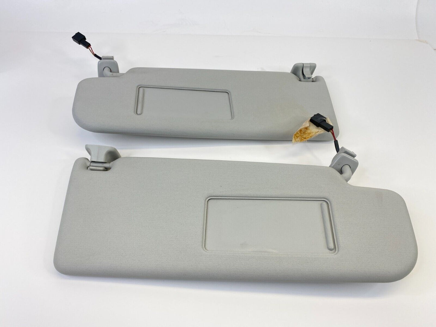 2009 2010 2011 2012 Volkswagen CC Left & Right Sun Visor SunVisor Set Pair OEM