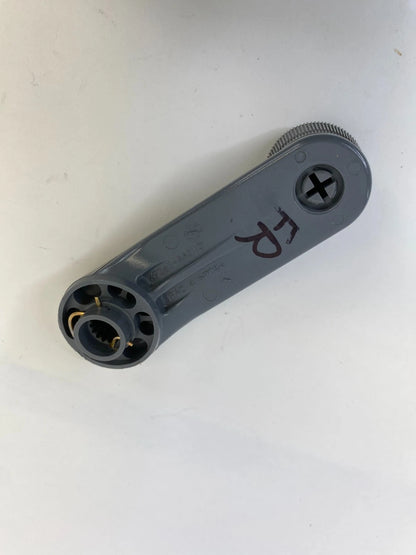 05-14 TOYOTA TACOMA FRONT RIGHT INTERIOR DOOR WINDOW REGULATOR CRANK HANDLE OEM