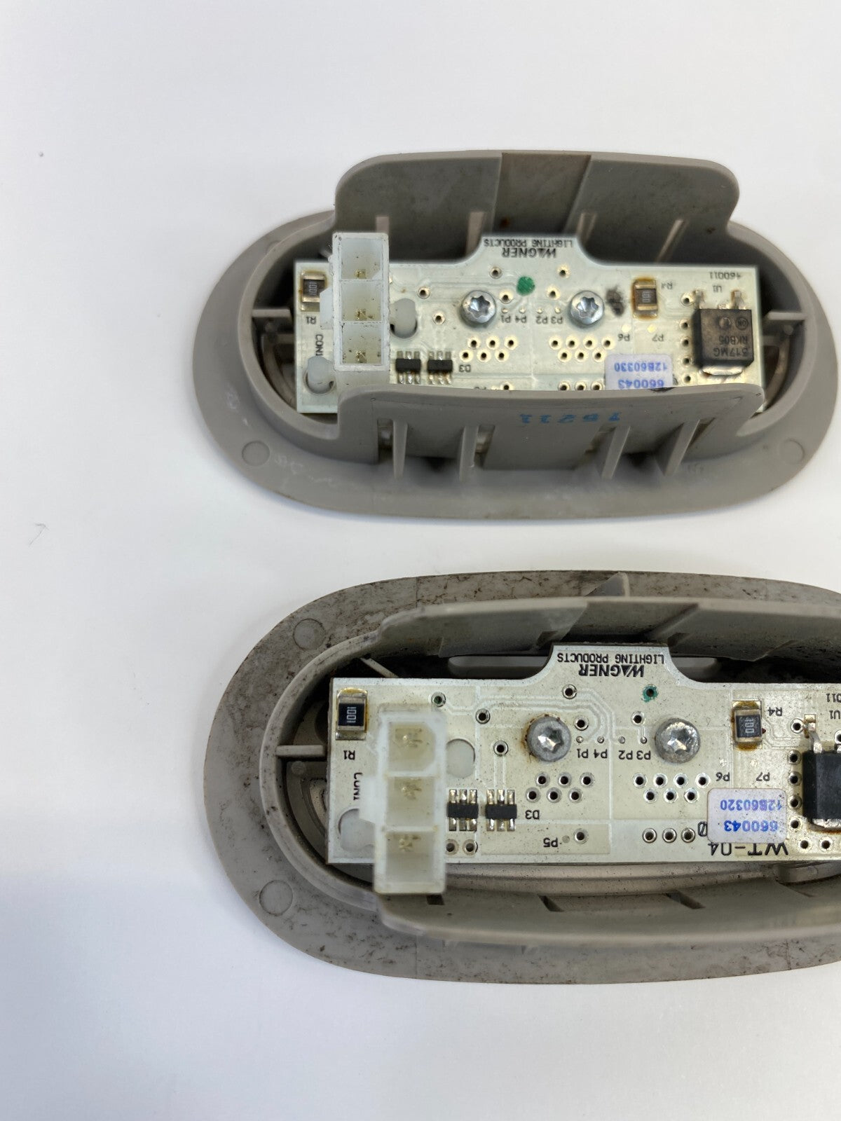 2011-2016 Chrysler Town & Country Front Side Door Courtesy Light Lamp OEM