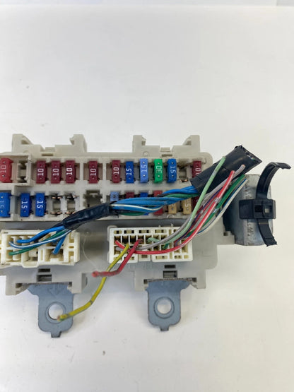 2003-2007 INFINITI G35 SEDAN INTERIOR DASH CABIN FUSE RELAY BOX OEM