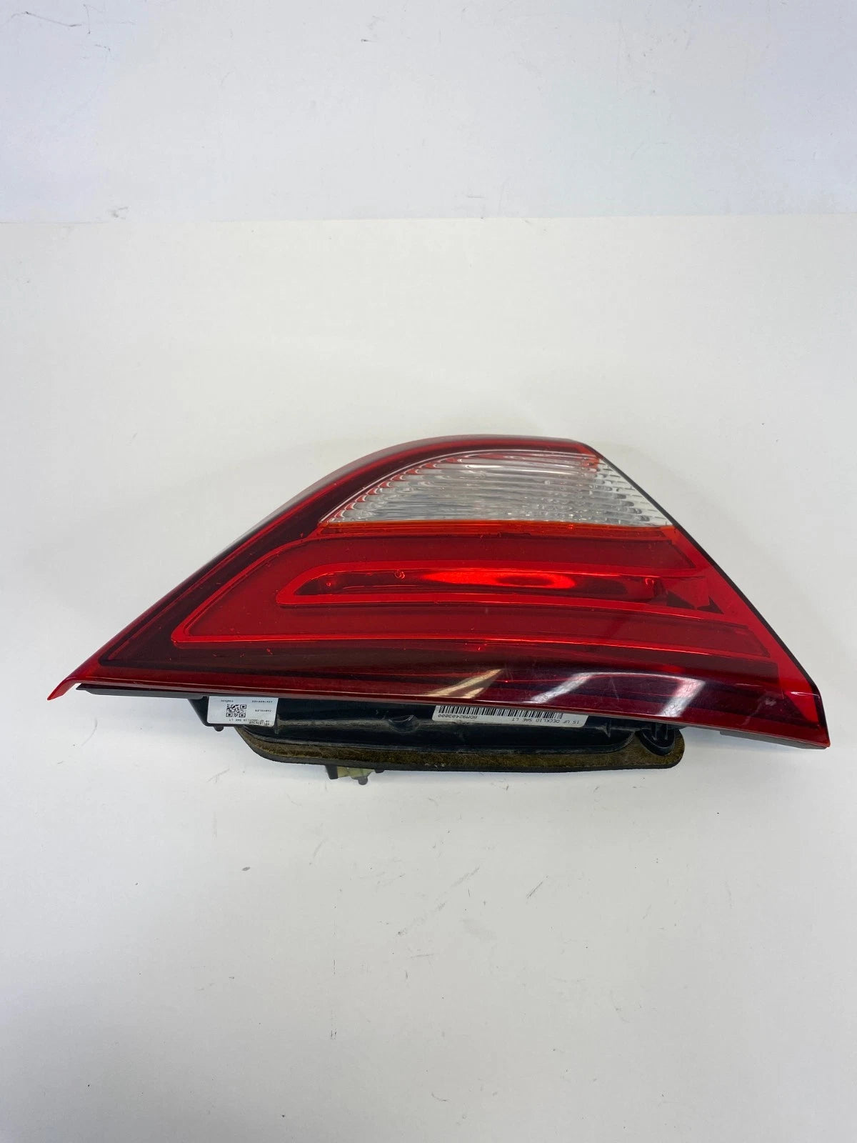 2015-2017 Chrysler 200 Sedan Rear Left Side Tail Light Taillight Inner Lamp OEM