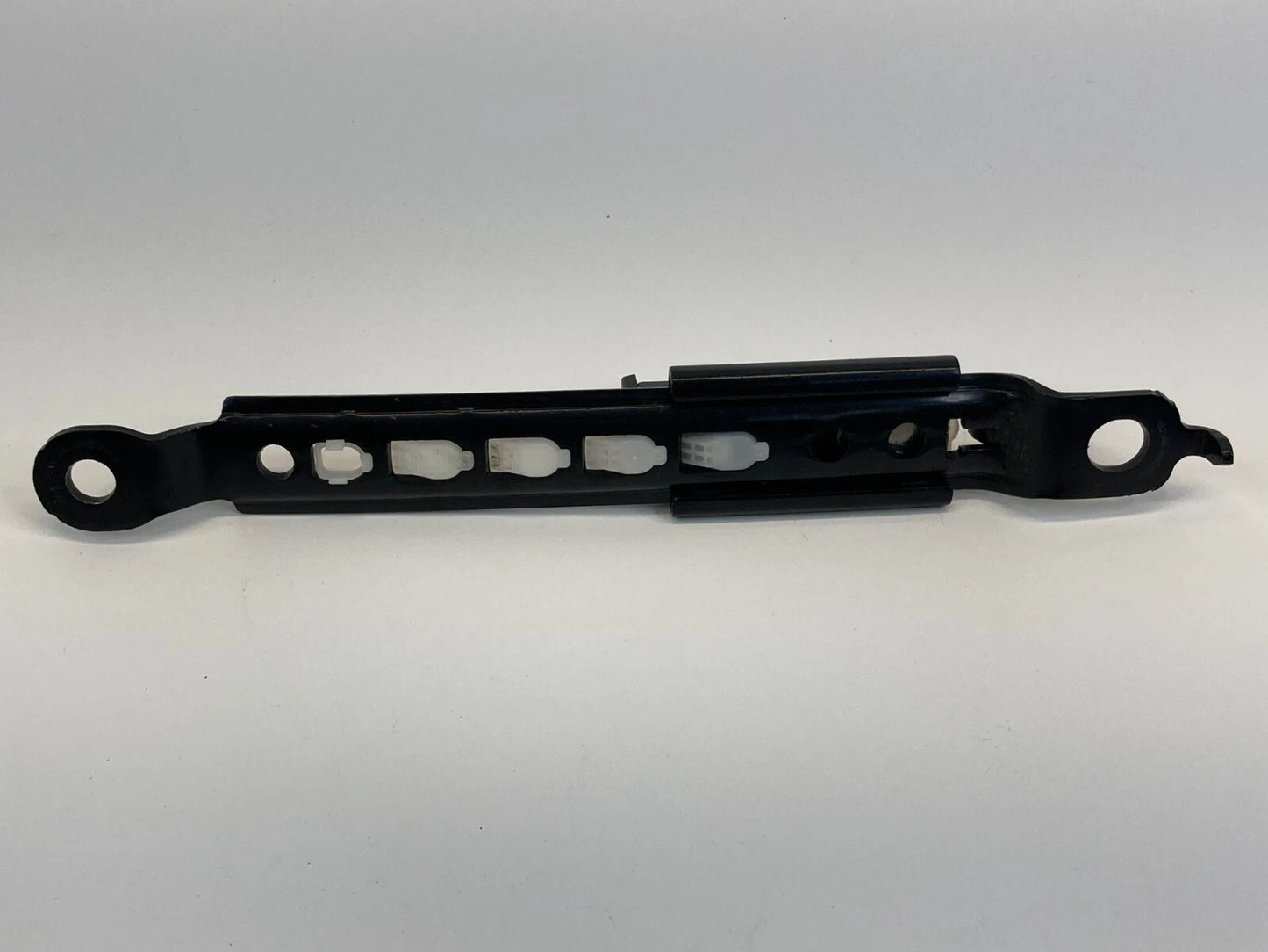 2009-2013 INFINITI G37 SEDAN FRONT LEFT DRIVER SEAT BELT HEIGHT ADJUSTER D526001