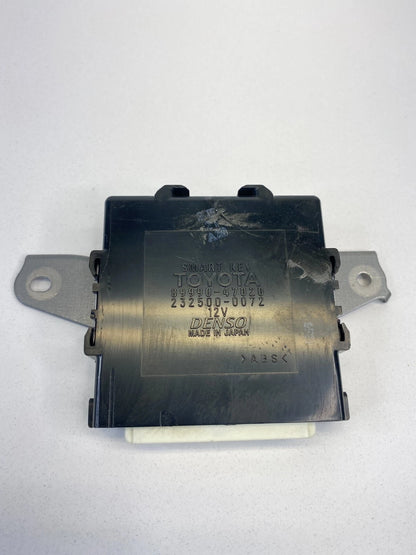 2004 2005 TOYOTA PRIUS SMART KEY ANTI THEFT LOCKING CONTROL MODULE 89990-47020