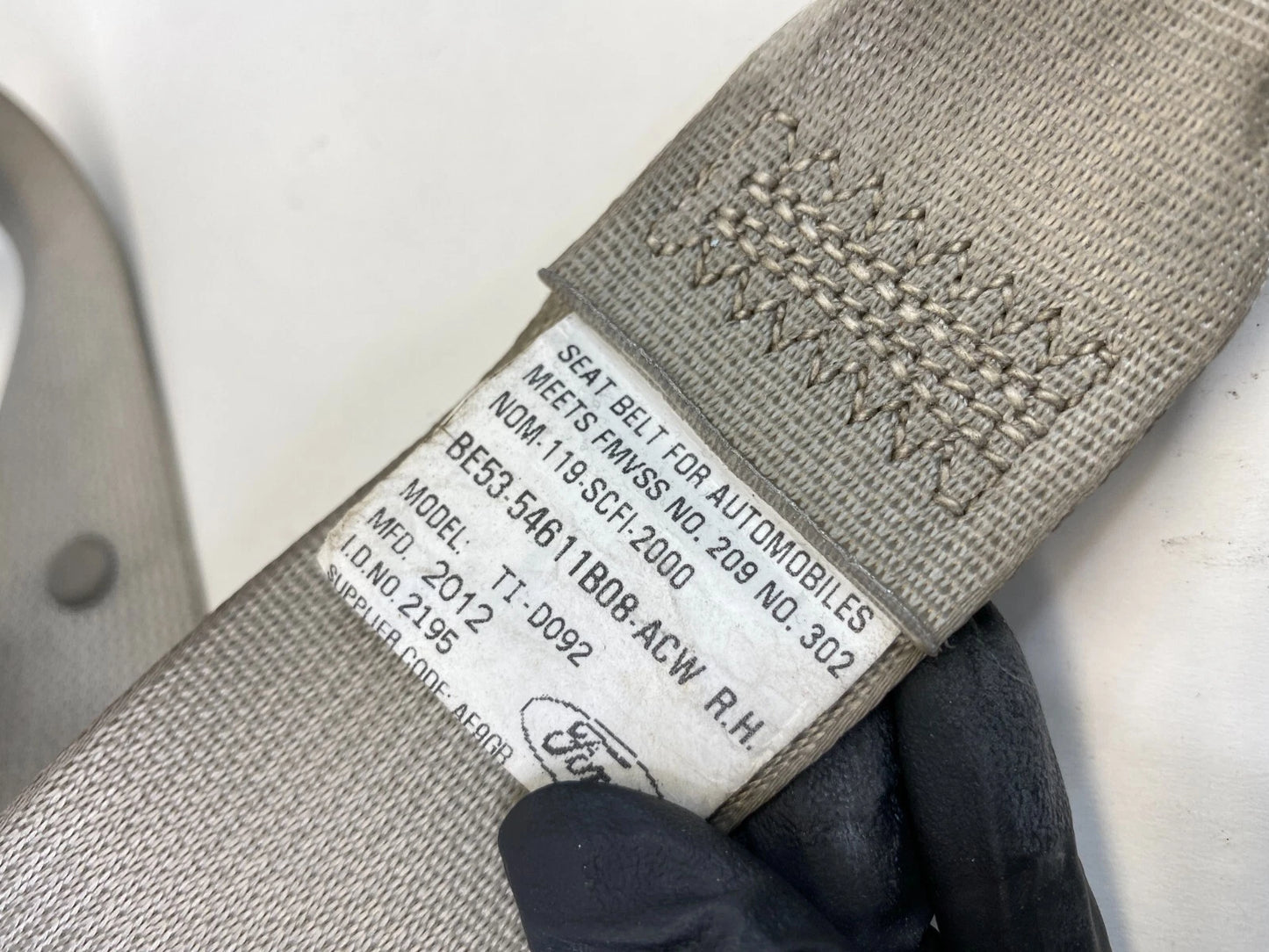 11 12 FORD FUSION MKZ MILAN RH PASSENGER SIDE SEAT BELT RETRACTOR BE53-54611B08