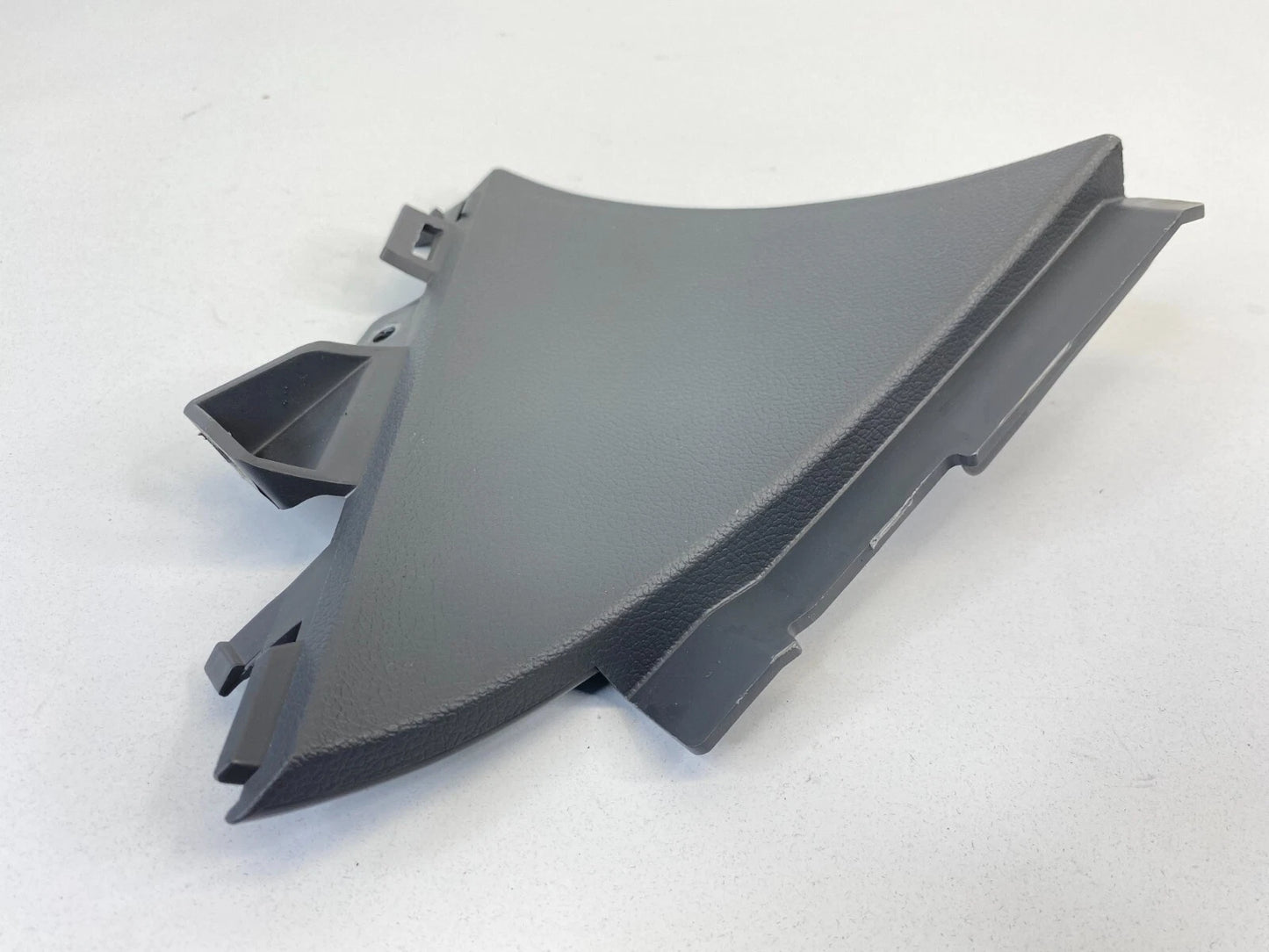 2011-2014 HYUNDAI SONATA LEFT LOWER DASH PANEL PAD COVER TRIM 84770-3S000 OEM