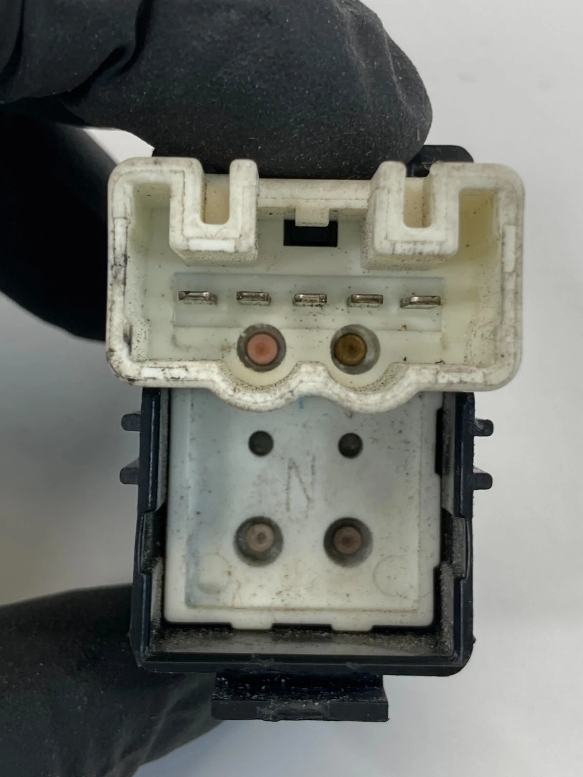 1993-2008 TOYOTA COROLLA REAR RIGHT SIDE DOOR POWER WINDOW SWITCH BUTTON OEM