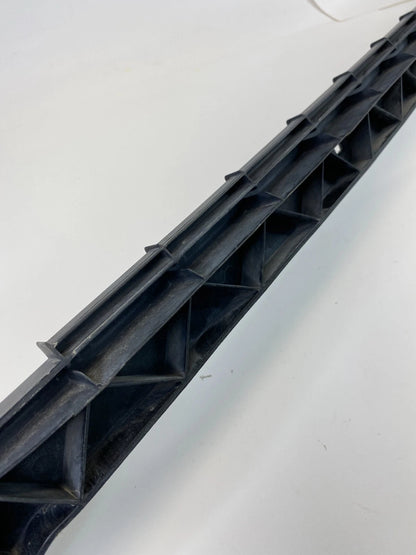2003-2007 SAAB 9-3 CONVERTIBLE REAR CENTER BUMPER COVER BRACKET HOLDER 12830169