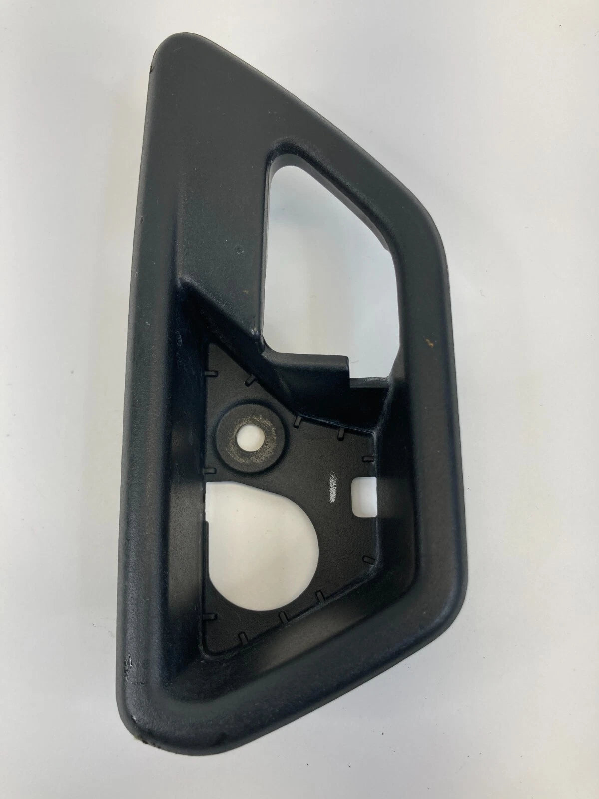2009 2010 DODGE JOURNEY REAR RIGHT INTERIOR DOOR HANDLE BEZEL 100000254 OEM