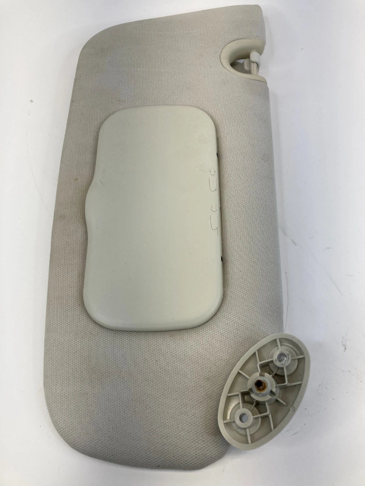 2007 2008 2009 DODGE CALIBER RIGHT PASSENGER SIDE SUNVISOR SUN VISOR SHADE OEM
