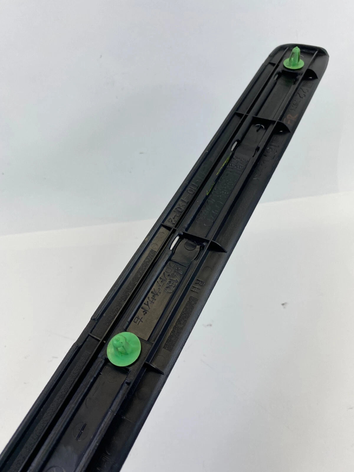 1998-2005 LEXUS GS300 FRONT RIGHT SIDE DOOR SILL SCUFF STRIP PLATE 67911-30100
