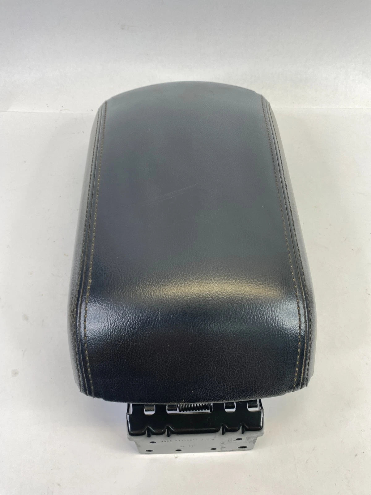 2011-2015 FORD EXPLORER CENTER CONSOLE LID ARMREST COVER OEM BB53-78045C74