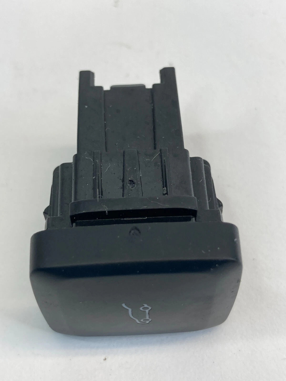 2013-2020 FORD FUSION SEDAN 4-DR DASH TRUNK LID RELEASE SWITCH DG9T198514AAW OEM