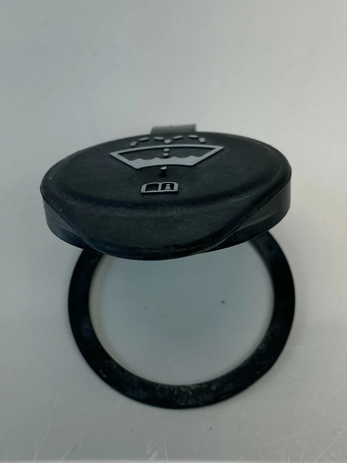 2005-2009 CHEVROLET EQUINOX WINDSHIELD WIPER WASHER FLUID RESERVOIR TANK CAP OEM