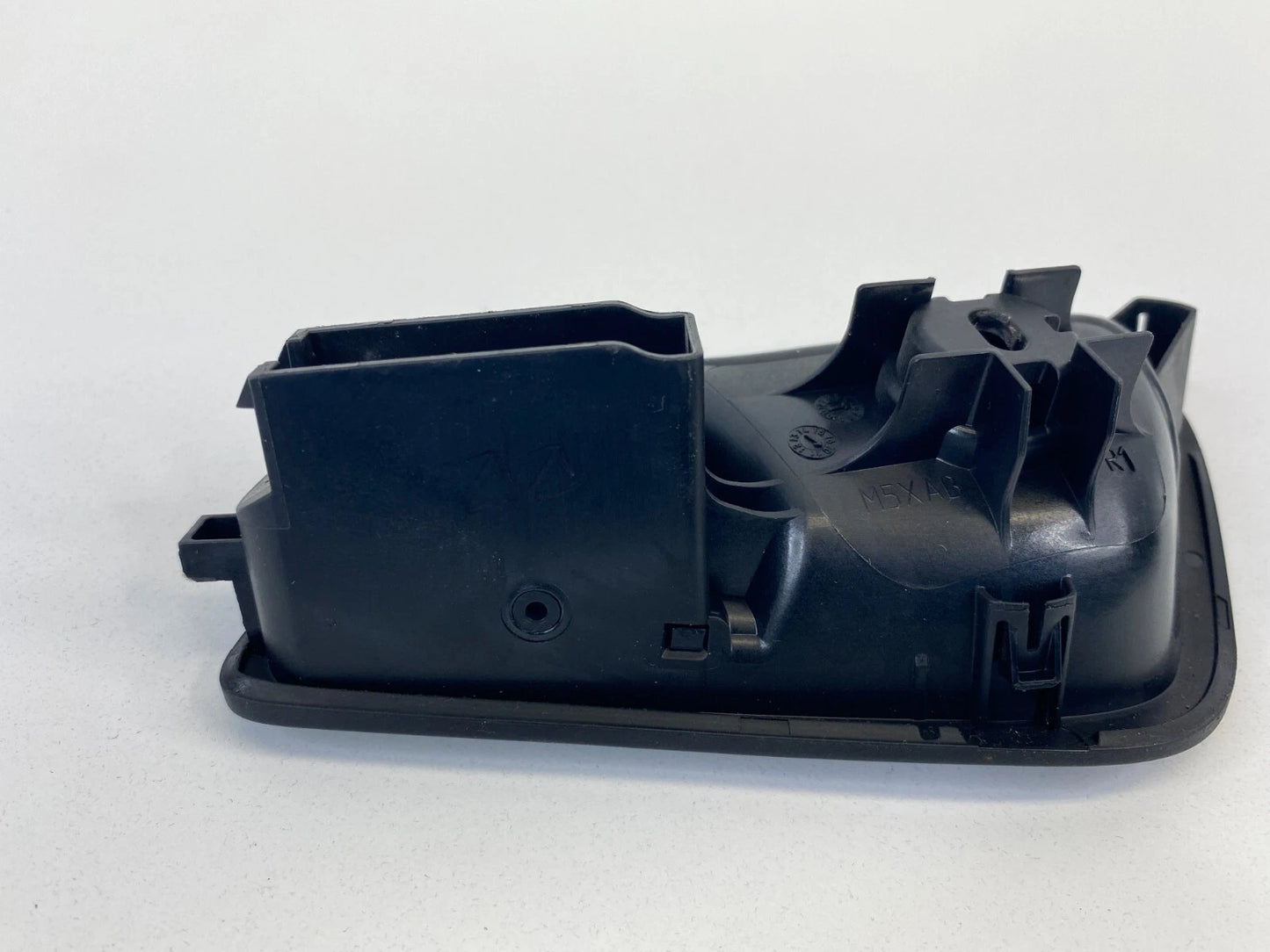 12-18 FORD FOCUS REAR RIGHT SIDE DOOR INTERIOR DOOR HANDLE ASSY AM51A22600BDW