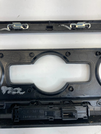 12-15 VOLKSWAGEN PASSAT DASH PANEL TRIM PLATE INSTRUMENT BEZEL 561857212B OEM