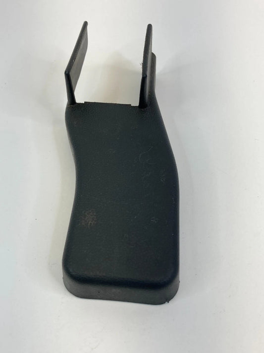 04 05 06 07 08 09 MAZDA3 MAZDA 3 FRONT LEFT SEAT RAIL CAP COVER TRIM BP4K57043