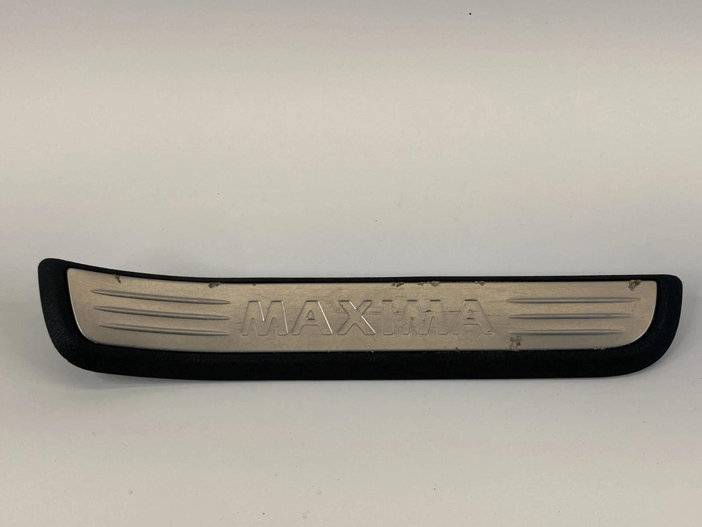 2009-2014 NISSAN MAXIMA REAR RIGHT DOOR SILL SCUFF FOOT STEP PLATE PANEL MOLDING