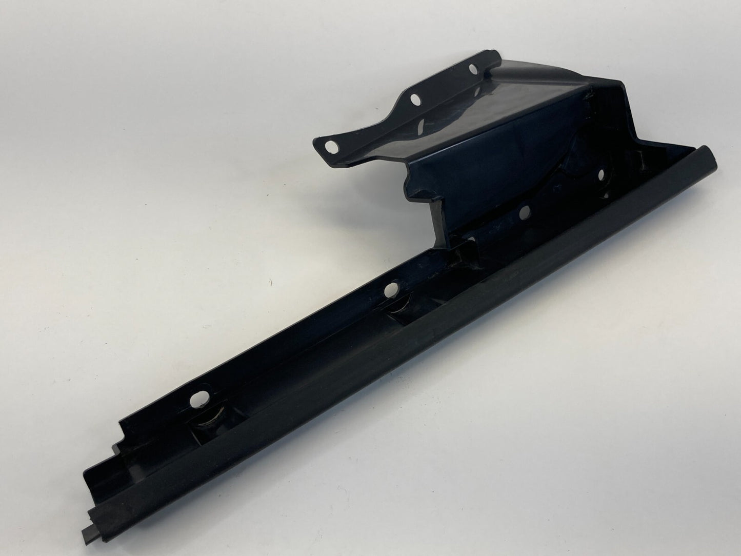 2015-2018 Ford Edge Front Right Passenger Side Fender Filler Trim FT4B-R02078-A