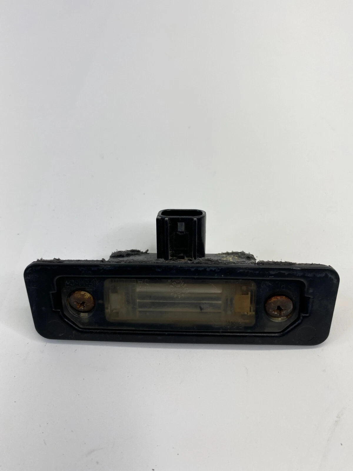 2006-2012 FORD FUSION REAR TRUNK LICENSE PLATE LIGHT LAMP ASSEMBLY 6E53-13543-AA