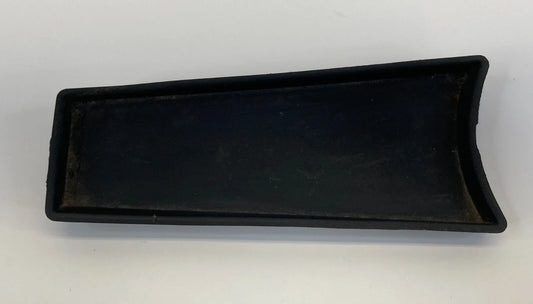 2004-2006 CADILLAC SRX REAR LEFT CUP HOLDER CUPHOLDER RUBBER MAT 03-020-E OEM
